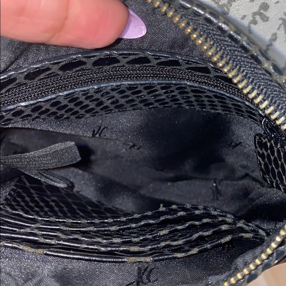 Kenneth Cole Crossbody Bag - Picture 4 of 6